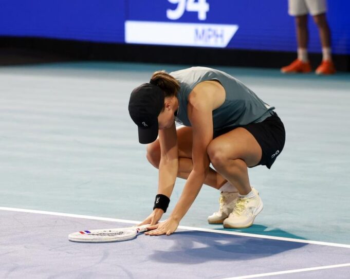 VELIKA SENZACIJA U MAJAMIJU - 50. teniserka sveta posle preokreta izbacila jednu od najboljih!  (VIDEO)