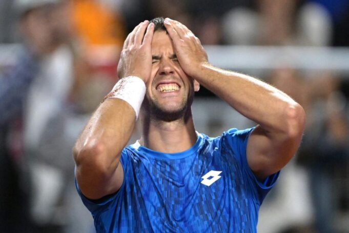 ĐERE LAK ZALOGAJ ZA KARLITOSA: Španac se prošetao do četvrtfinala Barselone