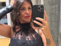 CRNA ČIPKA PREKO GRUDI, TETOVAŽA ZMIJE… Udovica Siniše Mihajlovića u provokativnom i izazovnom izdanju! Ovakvu je skoro nikada ne viđamo! (FOTO) 8.jpg