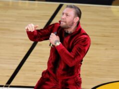 ŠOK – MEKGREGOR OPTUŽEN ZA NOVO SILOVANJE! Isplivali detalji skandala: Gledao Jokića, pa napastvovao političarku u WC-u?! pJ76NM3l