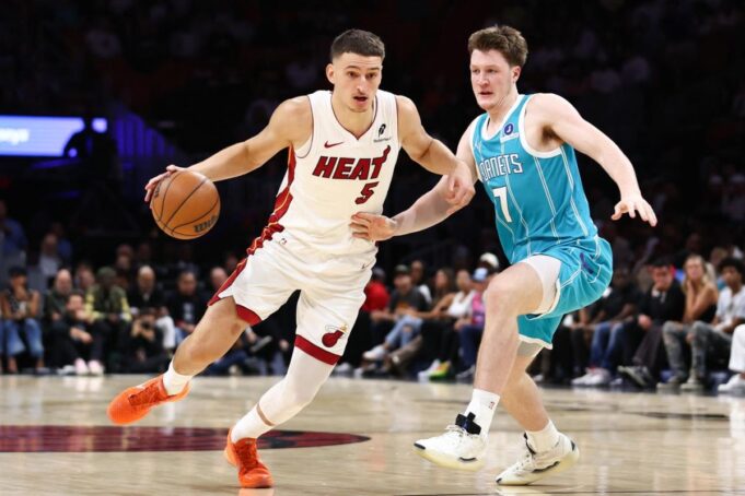 JOVIC-DVOCIFREN-U-POBEDI-SVOG-TIMA-Ubedljiv-trijumf-Majamija-uz.jpeg 2024-12-13 19_32_47-ARENA STUDIO, PLEJ-OF ABA LIGE (posle pete utakmice)_ Gosti Vlade Đurović i Drag.jpg