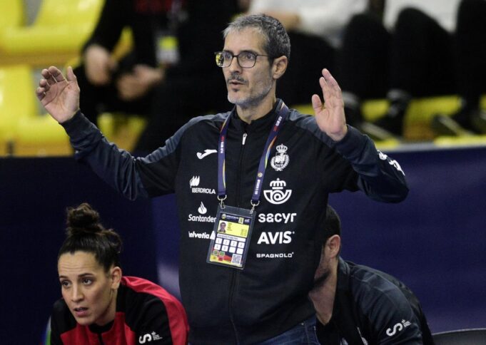 SELEKTOR-PRADES-OBJAVIO-SPISAK-Evo-na-koje-rukometasice-racuna-za.jpg profimedia0726729929.jpg