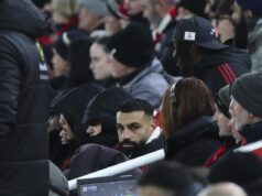 BIZARNA SCENA MOHAMEDA SALAHA! Ništa slično od njega nismo videli… Pogledajte šta je radio usred utakmice Arne Slot