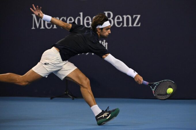 ITALIJAN U NEOČEKIVANOM PROBLEMU PRED MEČ SA NOVAKOM: Museti bez skoro celog stručnog štaba napada Đokovića