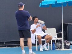 SPREMAN KAO ZAPETA PUŠKA! Novak Đoković odradio trening pred meč sa Musetijem! Pogledajte kako je to izgledalo! FOTO GALERIJA SPREMAN KAO ZAPETA PUŠKA! Novak Đoković odradio trening pred meč sa Musetijem! Pogledajte kako je to izgledalo! FOTO GALERIJA