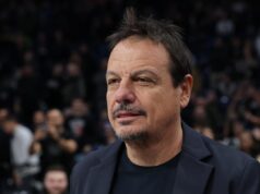 ERGIN ATAMAN U TRANSU POSLE POBEDE PROTIV ZVEZDE! Isplivao snimak iz svlačionice Panatinaikosa: Nećete verovati koga je turski trener najviše hvalio (FOTO) 3eMWWEYl