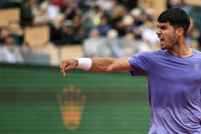 KARLOS ALKARAZ U FINALU MONTE KARLA: Španac slavio nad sunarodnikom i plasirao se u borbu za trofej