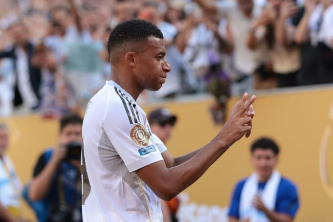 ISPLIVALI ŠOKANTNI DETALJI: Mbape se otrovao piletinom, zbog toga je smršao čak šest kilograma!