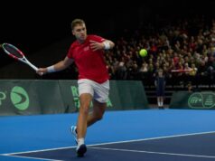 MEĐEDOVIĆU NEUTEŠAN POSLE BOLNOG PORAZA: Objasnio zbog čega se nije pozdravio sa protivnikom, pa otkrio kako je došlo do svađe sa publikom! MEĐEDOVIĆU NEUTEŠAN POSLE BOLNOG PORAZA: Objasnio zbog čega se nije pozdravio sa protivnikom, pa otkrio kako je došlo do svađe sa publikom!