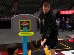 JOKIĆ ODUŠEVIO DECU NA SPECIJALNOJ OLIMPIJADI! NJEGOV GEST JE DIRNUO CELU PLANETU! Srbin pokazao koliko srce ima, pogledajte kako se igrao sa mališanima! FOTO Nikola Jokić