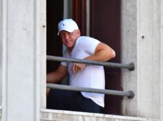 ŠVAJNI U MODRICAMA! Pogledajte šokantnu fotografiju: Šta mu se desilo?! Ana Ivanović na odmoru