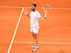 ĐOKOVIĆEV NAREDNI RIVAL JE KONTROVERZNI FRANCUZ: Tukao se sa rivalom, trenirao ga Srbin, a spavao je u Nadalovom dresu ĐOKOVIĆEV NAREDNI RIVAL JE KONTROVERZNI FRANCUZ: Tukao se sa rivalom, trenirao ga Srbin, a spavao je u Nadalovom dresu