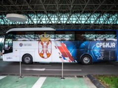 AUU, OVO IZGLEDA BRUTALNO! KOŠARKAŠI SRBIJE DOBILI MOĆAN AUTOBUS! Boje zastave i grb naše zemlje, a tu je i snažna poruka! FOTO Screenshot 2025-07-30 093417.jpg