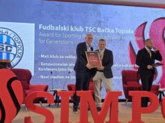 USPEH TSC I SRPSKOG FUDBALA NIJE PROŠAO NEZAPAŽENO: Janošu Žemberiju nagrada za sportski proboj i inspiraciju generacijama Ognjen Ugrešić za vreme utakmice protiv Radničkog 1923