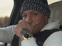 OGROMAN SKANDAL! KONOR MEKGREGOR PREVAZIŠAO SAM SEBE U BAHATOSTI: Irac pljunuo čoveka u lice zbog Habiba! Ne može da se pomiri… (FOTO) QJnx0da8