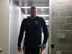 NIKOLA JOKIĆ ISPISAO ISTORIJU NBA LIGE! Srbin dominirao na neobičan način, pa ušao u odabrano društvo! Nikola Jokić i Eron Gordon
