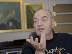 NAJNOVIJE INFORMACIJE IZ BOLNICE O STANJU DUŠKA VUJOŠEVIĆA: Stanje se stabilizuje, lekari i dalje oprezni! VlGo6A0l