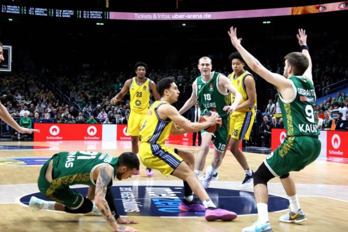 GUDURIĆ ODIGRAO ZA VEČITE: Fenerbahče okrenuo Žalgiris i upisao važan trijumf
