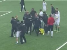 BALKAN GORI ZBOG ŠOKANTNIH SCENA! Golman brutalno pretučen na utakmici! Policija uhapsila dvojicu fudbalera El klasiko