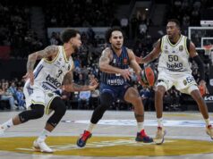 KOKOŠKOV PAO U DERBIJU ISTANBULA: Prvak Evrope se probudio, Fenerbahče srušio Efes! Fenerbahče