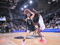 DOMINIRAO PROTIV EFESA, PA POKUPIO VREDNO PRIZNANJE! Centar Asvela MVP 18. kola Evrolige! zvezda-asvel-157993.JPG