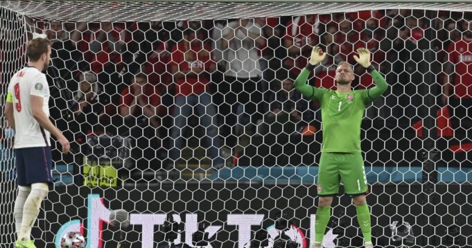 Sin legendarnog golmana završio karijeru, bio je jedan od najvažnijih igrača Lesterove zlatne generacije