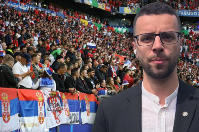 Fudbalska reprezentacija Srbije posle utakmice sa Engleskom