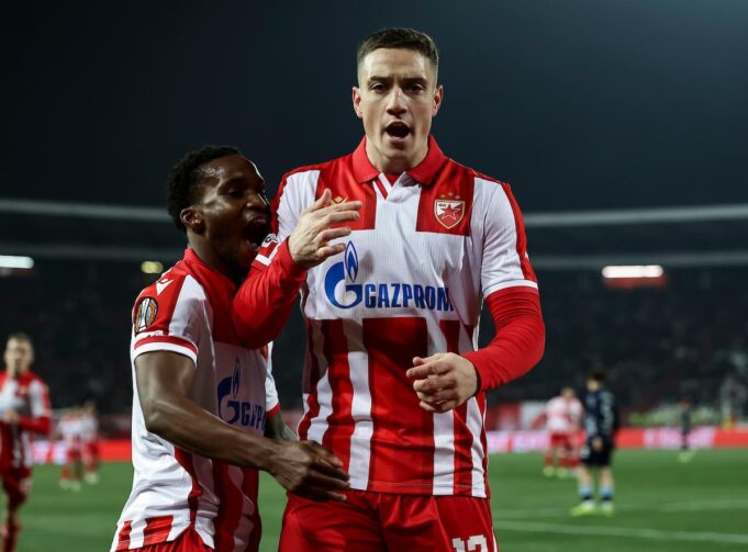 Fudbaleri Crvene zvezde posle utakmice sa Seltom u Ligi Evrope 2026.