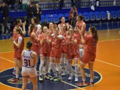 ZVEZDA NA KORAK OD TITULE: Crveno-bele košarkašice ubedljive u Kraljevu DJrwyXAe