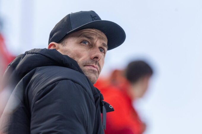 RAZMIŠLJAO O SAMOUBISTVU, ZAVRŠIO NA PSIHIJATRIJI... LEKOVI SU MU POMAGALI DA PREŽIVI NOĆ! Potresna ispovest čoveka kome se divila cela planeta!