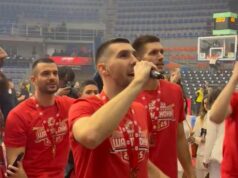 SKANDALOZAN TEKST KOJI JE ZAPEVAO OGNJEN DOBRIĆ: Košarkaš Crvene zvezde se zaneo u slavlju, vodio navijanje Delija, ali izbor pesme… NJKoZx6J