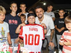 VELIKO SRCE RADETA KRUNIĆA: Zvezdin as uveličao rođendan teško obolelog dečaka koji je igrao za crveno-bele! PARTIZAN-ZVEZDA_74.JPG