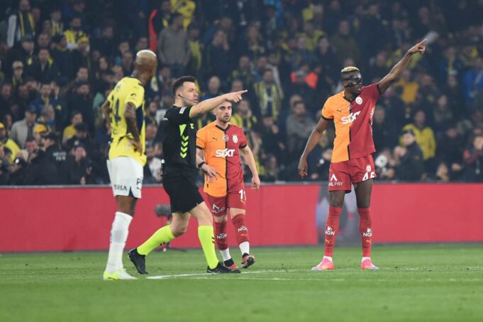 STOTINE-FUDBALSKIH-SUDIJA-SE-AKTIVNO-KLADE-Jedan-postavio-18227-opklada.jpg Đorđe Petrović, Nikola Milenković i Dušan Vlahović