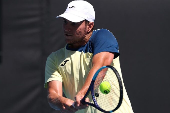 KRAJ ZA KECMANOVIĆA! Srbin eliminisan na startu Australijan opena: Miša pao posle velike borbe u pet setova! 