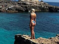 RAŠČUPANA, MOKRA I NIKAD VRELIJA! Srpska trniserka zapalila mreže fotkom u kupaćem kostimu… Ovakvu je još niste videli! (FOTO) RAŠČUPANA, MOKRA I NIKAD VRELIJA! Srpska trniserka zapalila mreže fotkom u kupaćem kostimu... Ovakvu je još niste videli! (FOTO)
