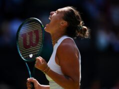SABALENKA U POSLEDNJI ČAS SPREČILA SENZACIJU U LONDONU: Beloruskinja posle preokreta i velike drame u polufinalu Vimbldona SABALENKA U POSLEDNJI ČAS SPREČILA SENZACIJU U LONDONU: Beloruskinja posle preokreta i velike drame u polufinalu Vimbldona
