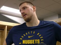 JOKIĆ PONOVO ŠOKIRAO AMERIČKE NOVINARE! Više puta postavljali isto pitanje, a odgovor je bio jasan! Srbin na kraju zagrmeo: Nisam rekao da nije bitno! QJnxNLG8