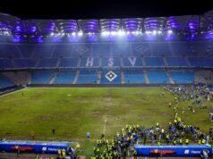 DEMOLIRALI STADION SLAVEĆI POVRATAK U LIGU: Posle neviđenog veselja, šteta je milionska! (FOTO) Glb01Mye