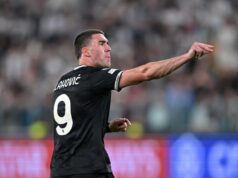 FUDBALSKI SVET BRUJI O ČUDESNOJ PARTIJI VLAHOVIĆA! Legendarni Kapelo sipa hvalospeve, a Hrvat se sada vadi zbog sramnog tretmana! Dušan Vlahović