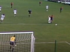 CELA JUGOSLAVIJA JE PLAKALA ZBOG NAJSRAMNIJEG PENALA U ISTORIJI MUNDIJALA: Sorensen je izmislio najstrožu kaznu, a kada su Španci promašili tražio da se ponovi veB5YK4J