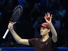 SINER RUTINSKI UPISAO POBEDU: Italijan preslišao Zvereva na Završnom mastersu u Torinu SINER RUTINSKI UPISAO POBEDU: Italijan preslišao Zvereva na Završnom mastersu u Torinu