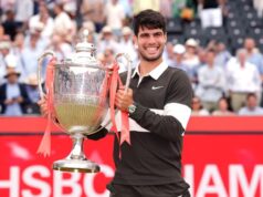 NEPOBEDIVI ŠPANAC PONOVO ŠAMPION: Alkaras osvojio titulu na londonskom Kvinsu – sa nestvarnim nizom pobeda ide na Vimbldon! NEPOBEDIVI ŠPANAC PONOVO ŠAMPION: Alkaras osvojio titulu na londonskom Kvinsu - sa nestvarnim nizom pobeda ide na Vimbldon!