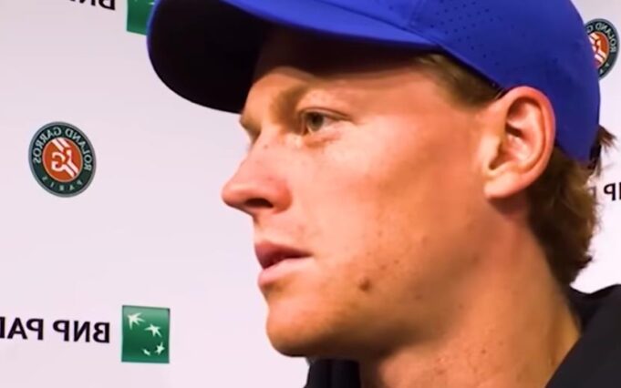 POČISTIO TEMPERAMENTNOG RUSA, PA ODGOVARAO NA PITANJA NOVINARA! Posle plasmana u četvrtfinale Siner otkrio na šta je najviše ponosan!