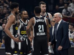 ROKADA BIVŠIH CENTARA PARTIZANA: Kaminski menja Dejvisa u Japanu! Nikola Jović