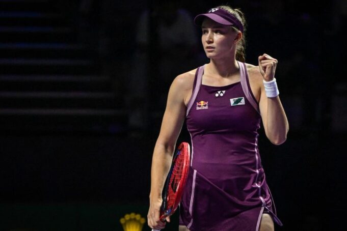 VELIKA POBEDA KAZAHSTANKE: Ribakina pobedila Švjontek na završnom WTA turniru u Rijadu