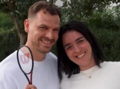 DIRLJIVA OBJAVA ČUVENE TENISERKE! Trostruka grend slem finalistkinja otkrila da čeka bebu: Teren će morati malo da sačeka, uskoro dočekujem novog malog saigrača DIRLJIVA OBJAVA ČUVENE TENISERKE! Trostruka grend slem finalistkinja otkrila da čeka bebu: Teren će morati malo da sačeka, uskoro dočekujem novog malog saigrača