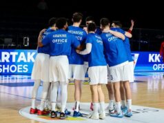ČETA VLADE JOVANOVIĆA MELJE REDOM: Četvrta uzastopna pobeda košarkaša Spartaka RJza5pwl