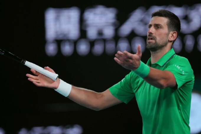 ĐOKOVIĆ SE IZVINIO SKUPLJAČICI LOPTICA POSLE INCIDENTA! Novak priznao grešku zbog koje su mogli da ga diskvalifikuju: Nepotrebno, imao sam sreće...