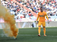 MOŽE JEDNA HALJINICA ZA KAPITENA?! Zvezda brutalno isprozivala golmana Partizana! Društvene mreže GORE! (FOTO) 5lDOX1w8
