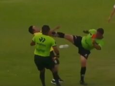 SUDIJA BRUTALNO NOKAUTIRAO TRENERA! Nestvarne scene na fudbalskoj utakmici! Džeki Čen arbitar uništio pomoćnika jednim potezom (FOTO) Neven Subotić